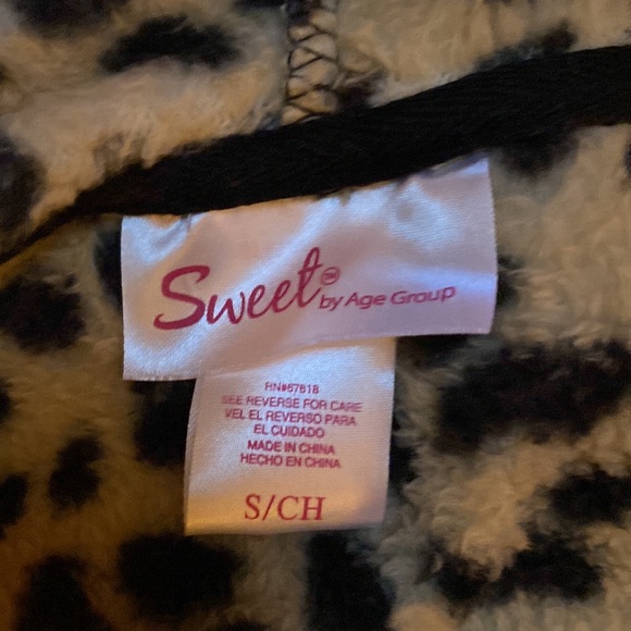 Juniors small cheetah print robe - Picture 3 of 3